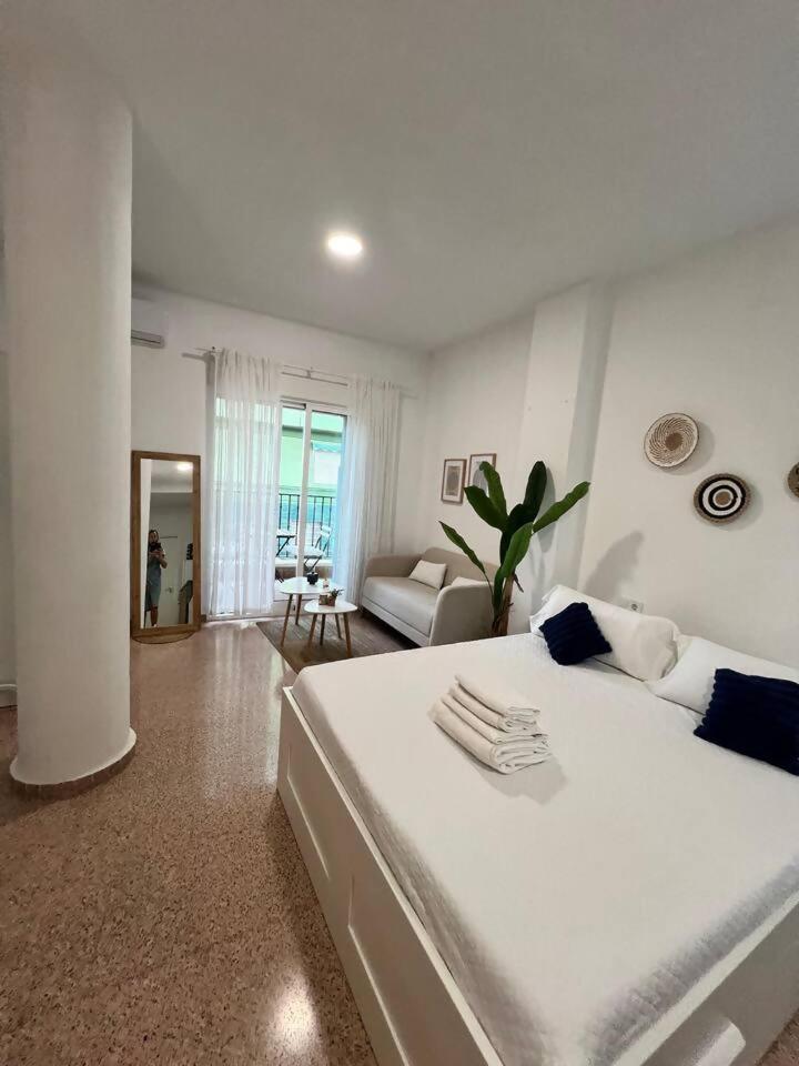 Estudios Con Encanto Аликанте Экстерьер фото